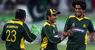 Feeble New Zealand sink to 49-run defeat